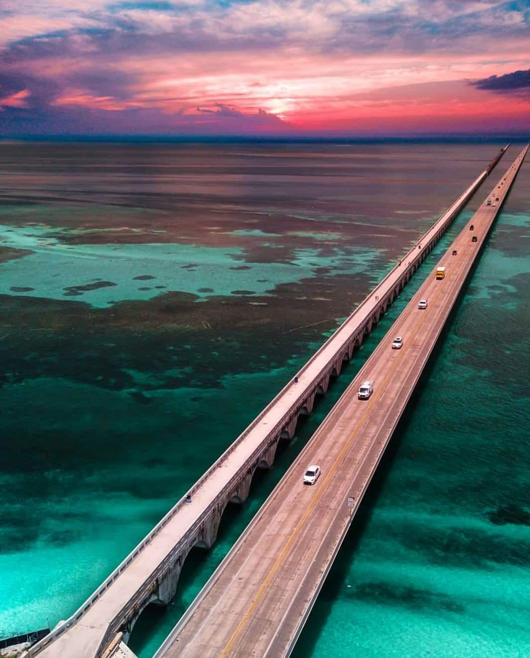 Florida Keys, USA — travel destination on RevealSpot